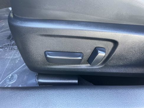 Used 2025 Lexus IS 350 F Sport w/ Accessory Package 2 RWD image 19