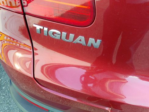 Used 2013 Volkswagen Tiguan SEL FWD image 36