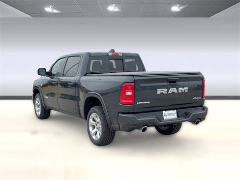 New 2026 RAM 1500 4x4 Crew Cab image 3