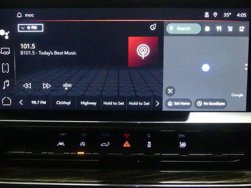 Used 2022 GMC Sierra 1500 Elevation w/ LPO, Elevation Black Package image 13