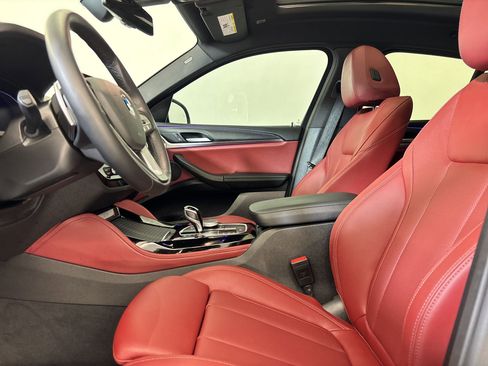 Used 2024 BMW X4 xDrive30i w/ Parking Assistance Package image 21