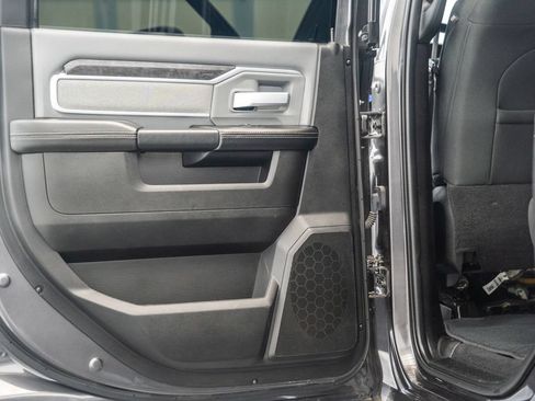 Used 2023 Chevrolet TrailBlazer LT w/ Convenience Package FWD image 43