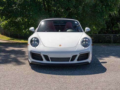 Certified 2018 Porsche 911 Targa 4 GTS image 10