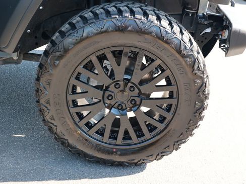 Used 2022 Jeep Wrangler Sport AWD/4WD image 8