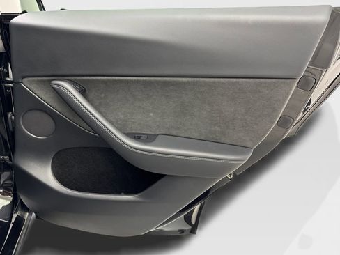Used 2024 Tesla Model Y Performance AWD/4WD image 41