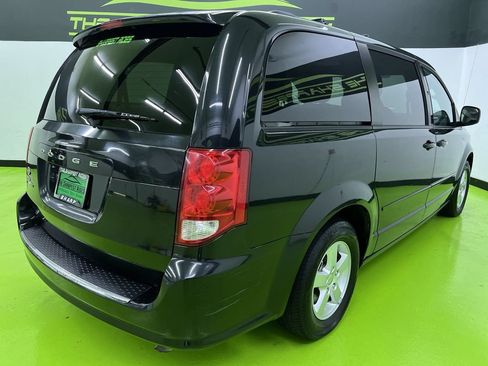 Used 2012 Dodge Grand Caravan SXT w/ Entertainment Group 1 FWD image 9
