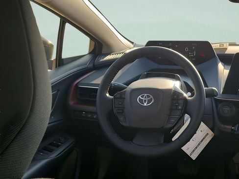 New 2026 Toyota Prius Plug-In Hybrid FWD image 25