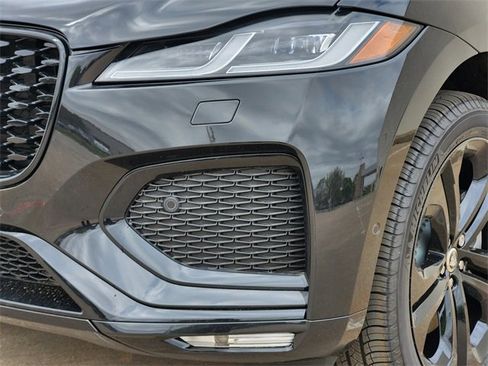 Used 2026 Jaguar F-PACE R-Dynamic S image 5