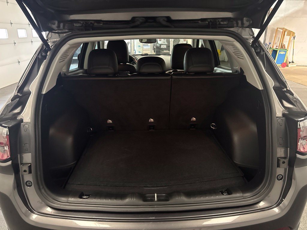 Used 2021 Jeep Compass Latitude AWD/4WD image 27
