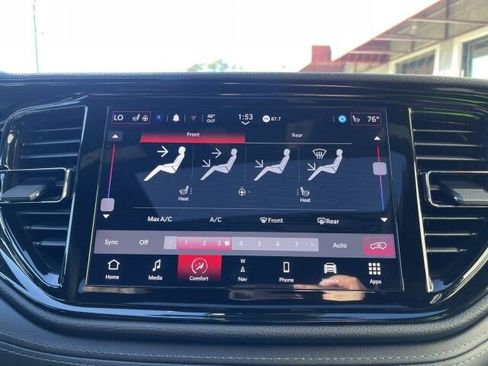 Used 2022 Dodge Durango GT image 31