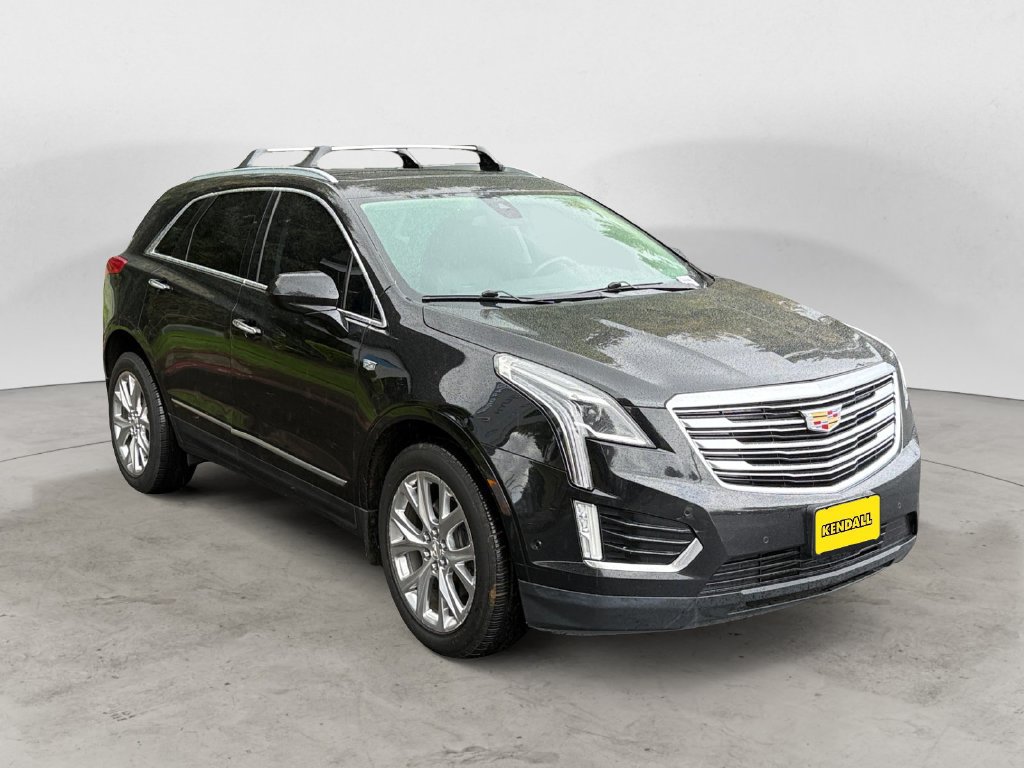 Used 2017 Cadillac XT5 Premium Luxury w/ Driver Assist Package AWD/4WD image 3
