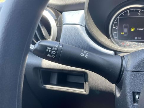 Used 2025 Nissan Versa SV FWD image 23