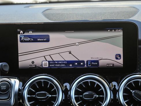 New 2024 Mercedes-Benz EQB 300 4MATIC image 14