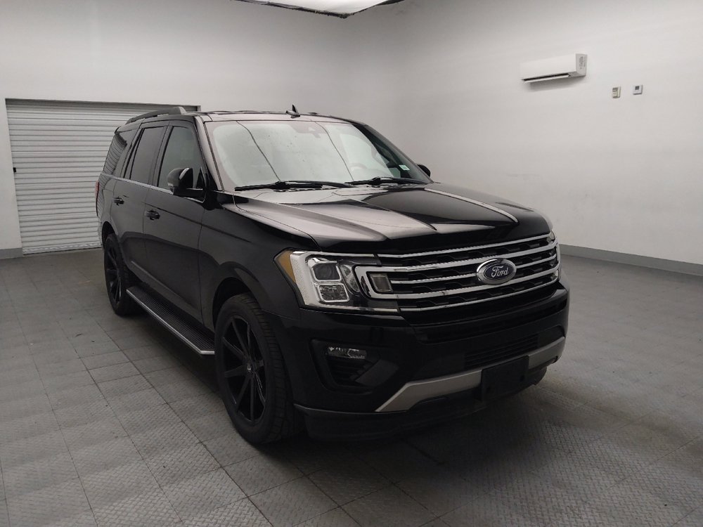 Used 2018 Ford Expedition XLT w/ Equipment Group 202A RWD image 13