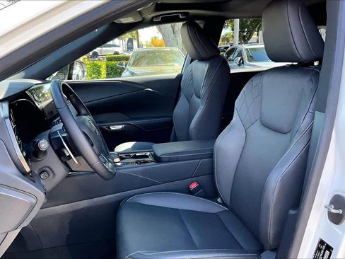 Used 2025 Lexus RX 350 Premium image 8