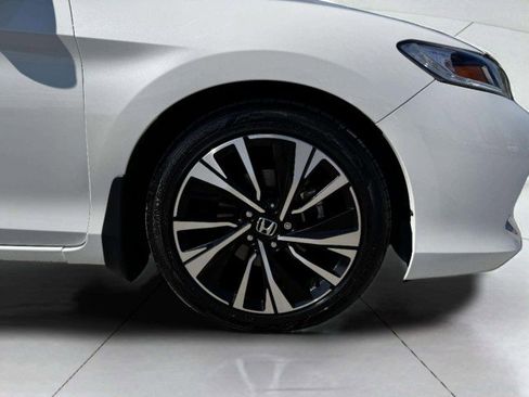 Used 2017 Honda Accord EX-L image 47