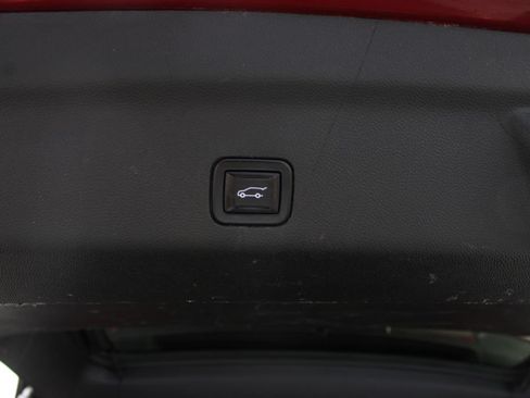 Used 2023 Chevrolet Suburban RST AWD/4WD image 22