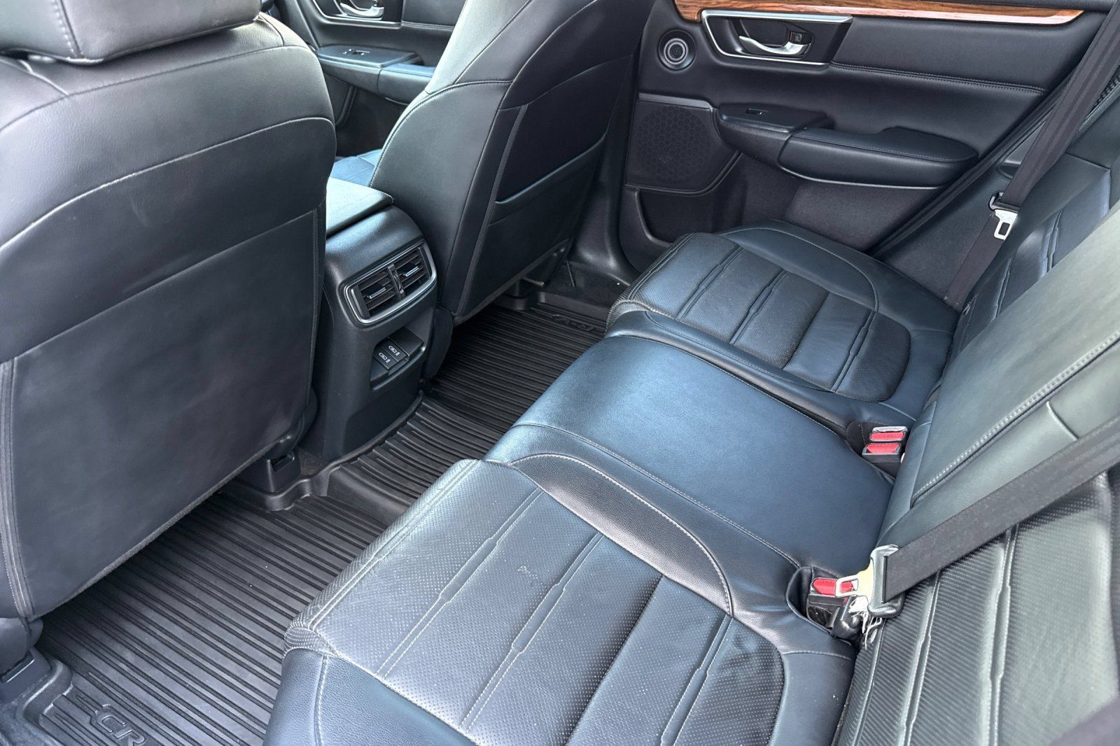 Used 2022 Honda CR-V Touring image 12