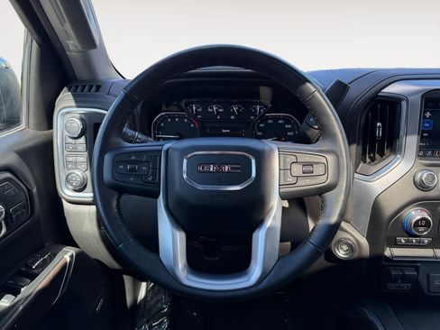Used 2022 GMC Sierra 1500 SLT w/ SLT Convenience Package AWD/4WD image 13
