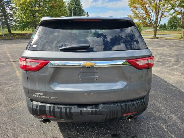Used 2021 Chevrolet Traverse LS AWD/4WD image 4