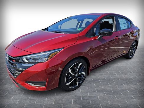 New 2025 Nissan Versa SR w/ Trunk Package image 2