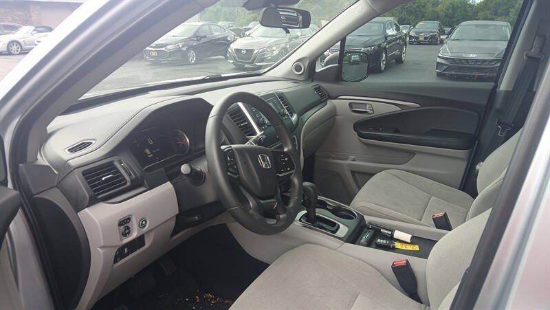 Used 2019 Honda Pilot LX image 10