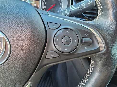 Used 2018 Buick Regal Essence w/ Driver Confidence Package #1 image 25