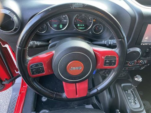 Certified 2017 Jeep Wrangler Unlimited Sport image 16