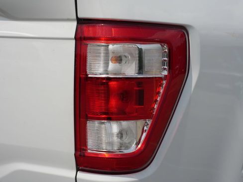 Used 2022 Ford F150 XL w/ Equipment Group 101A High RWD image 17