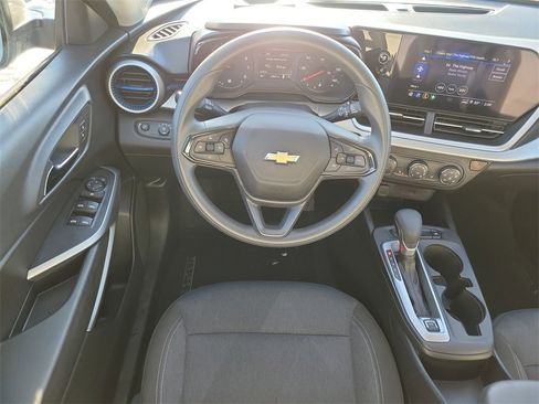 Certified 2024 Chevrolet Trax LS w/ LS Convenience Package image 10