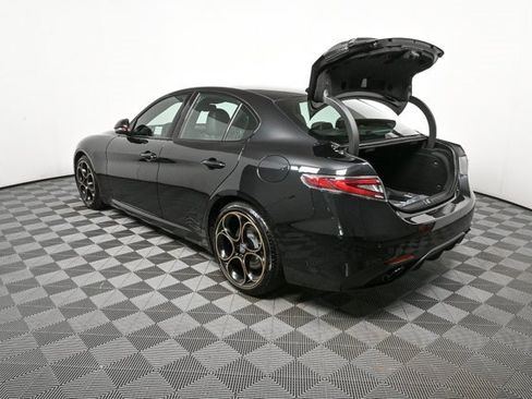 New 2025 Alfa Romeo Giulia w/ Driving Assist Package image 31