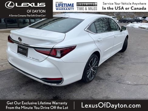 Certified 2023 Lexus ES 250 w/ Premium Package image 4