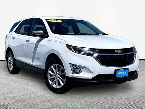 Used 2019 Chevrolet Equinox LS w/ LPO, Floor Liner Package FWD image 1