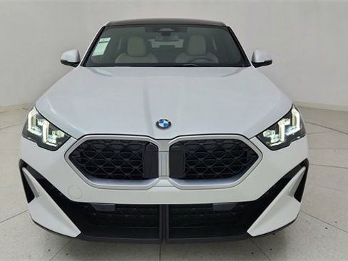 Used 2025 BMW X2 xDrive28i image 13