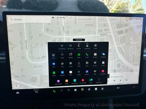 Used 2022 Tesla Model X Plaid image 22