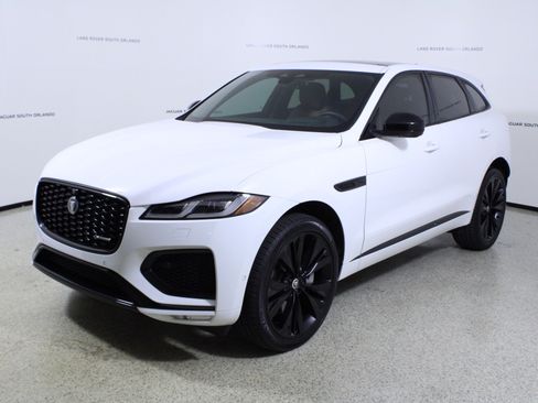 Used 2025 Jaguar F-PACE R-Dynamic S image 4