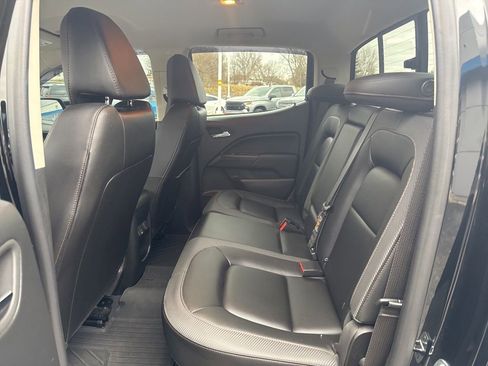 Used 2022 GMC Canyon AT4 w/ Driver Alert Package image 18