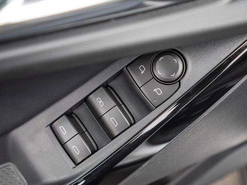 New 2026 Chevrolet Equinox LT w/ LPO, Floor Liner Package image 18