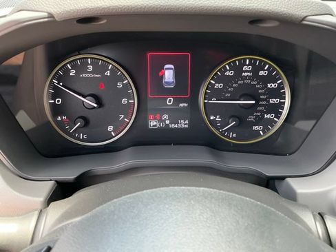 Certified 2025 Subaru Crosstrek 2.5i Sport AWD/4WD image 31