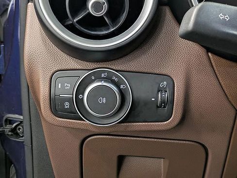 Used 2021 Alfa Romeo Stelvio Ti w/ Nero Edizione image 23