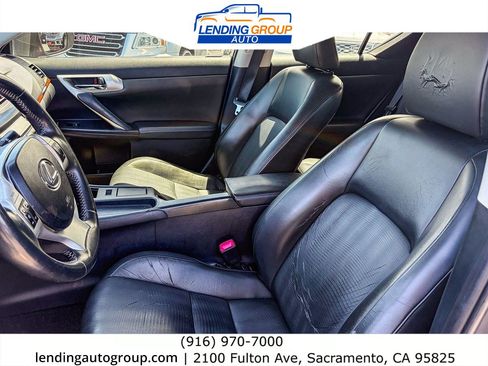 Used 2012 Lexus CT 200h Premium FWD image 16