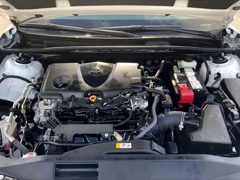 Used 2023 Toyota Camry SE image 30