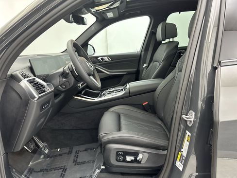 New 2026 BMW X5 xDrive50e image 25