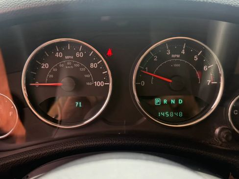 Used 2014 Jeep Wrangler Unlimited Rubicon w/ Dual Top Group AWD/4WD image 15