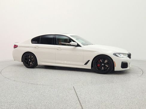 Used 2023 BMW 540i w/ M Sport Package RWD image 4