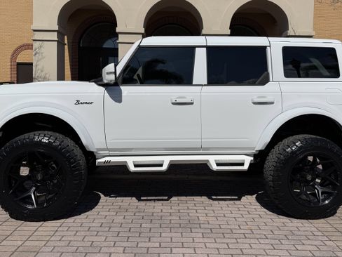 Used 2024 Ford Bronco Outer Banks AWD/4WD image 5