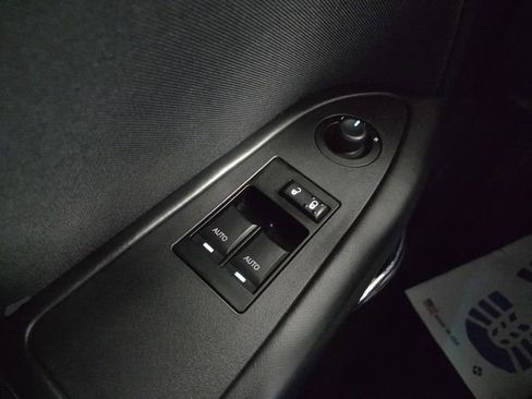 Used 2012 Dodge Challenger R/T image 27