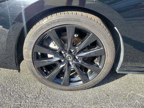Used 2024 MAZDA MAZDA3 s FWD image 4