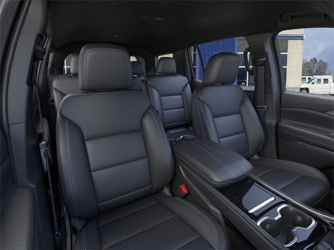 New 2026 Chevrolet Traverse LT w/ LPO, Floor Liner Package image 16