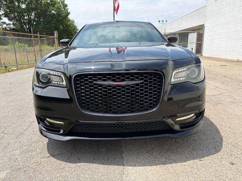 Used 2022 Chrysler 300 S RWD image 7